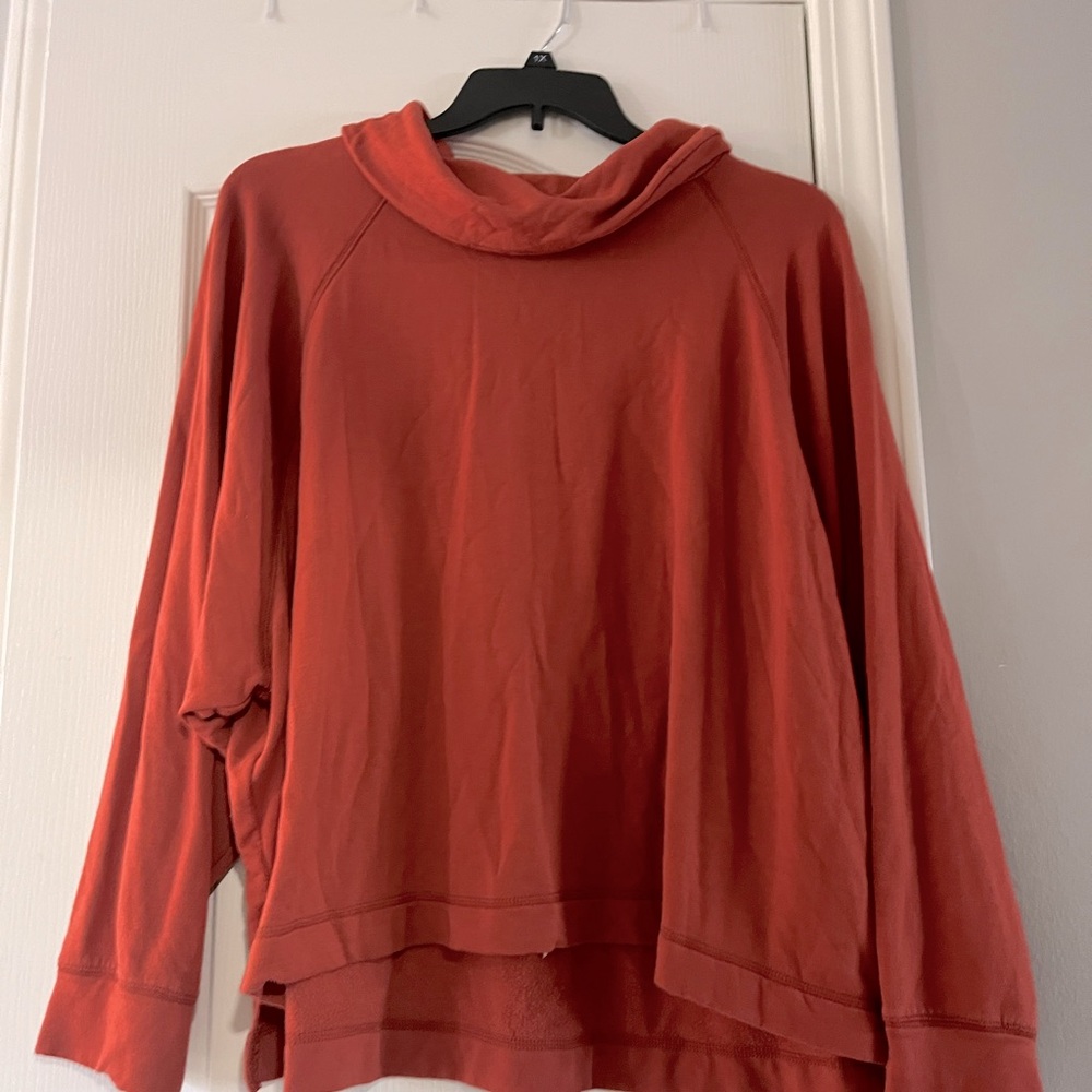 Hoodie with high neck